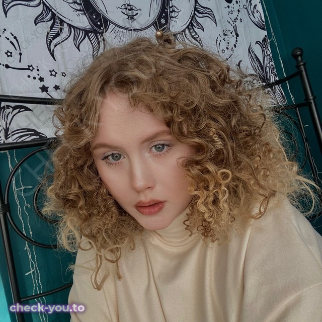 Лина Ахматова — фото 1